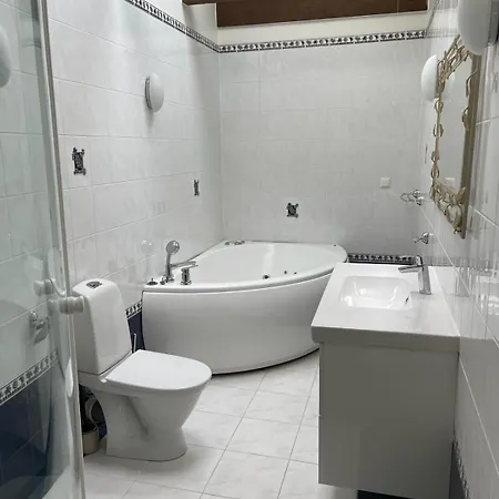 Spacious Two Story In The Center Of Historic Old Town * Reval
